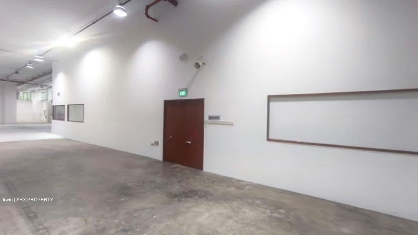 Toh Guan Road (D22), Warehouse #558748241